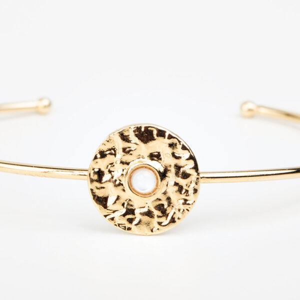 Bracelet Clara en or fin, feuille d'or, pierre précieuse en nacre noir, détails Laparitaine